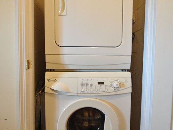 3rd image of 3103 Heath Ave APT 3
