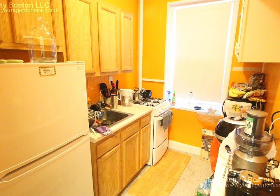 2nd image of 2 Egremont Rd