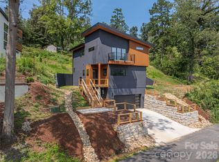 19 Woodbine Rd, Asheville, NC 28804
