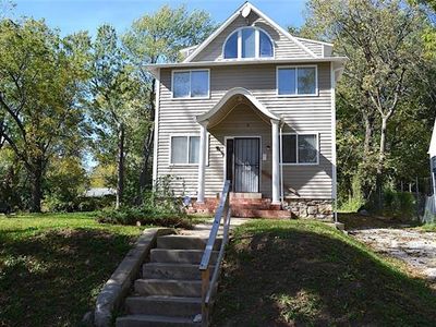 6710 Walrond Ave, Kansas City, MO, 64132