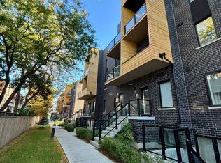 1165 Journeyman Ln #110, Mississauga, ON L5J0B6