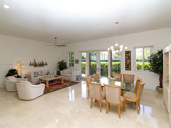 Living and dining 