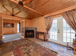 10013 Noah Rd, Gravette, AR 72736