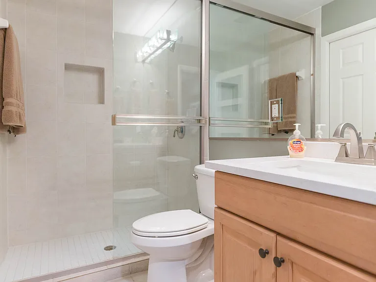2020 W Dekle Ave #C — Photo 26