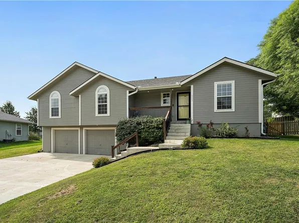 903 Southbrook Pkwy, Kearney, MO 64060