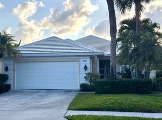 8452 Beaconhill Rd, Palm Beach Gardens, FL 33410