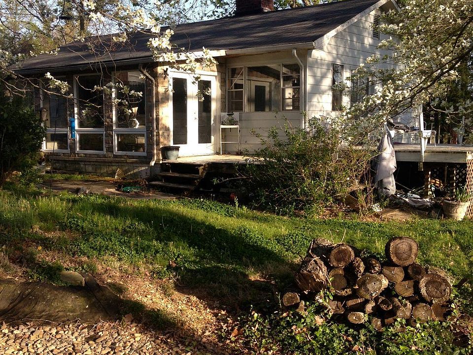 1st image of 114 Glendale Ln