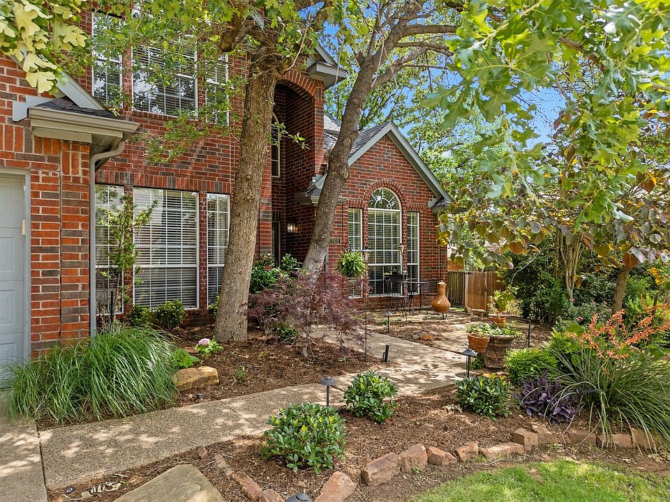 1st image of 802 Woodside Ct