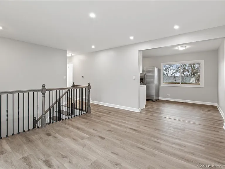 741 Yates Ave — Photo 2