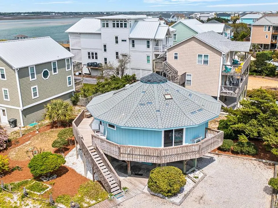 2 Banks Channel Ct