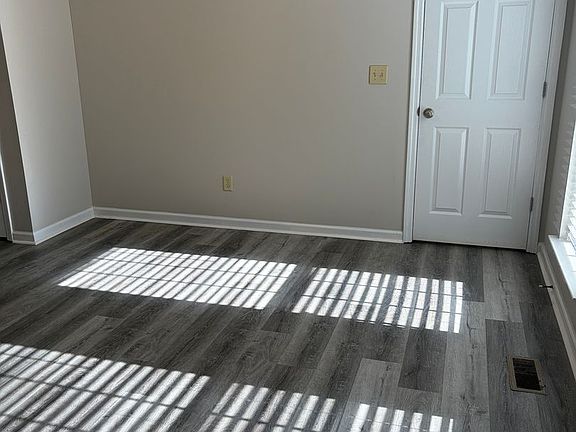 5th image of 4679 Tradewinds Ct