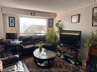 247 Royal Salisbury Way, Brampton, ON L6V3G4