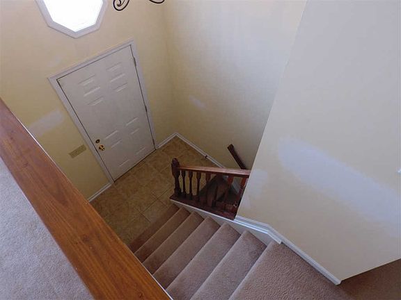 4th image of 536 Grouse Ct