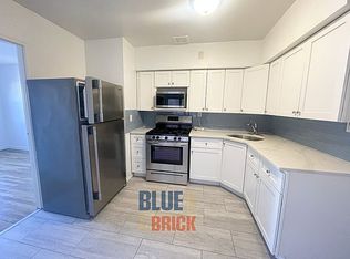 14143 25th Rd #B, Flushing, NY 11354