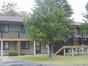 1st image of 809 Edgewater Dr