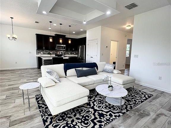 5th image of 224 Trinity Ridge Cir