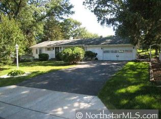 706 S Drillane Rd, Hopkins, MN 55305