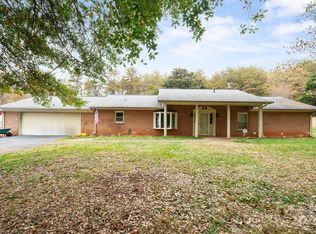 5260 Rifle Range Rd, Conover, NC 28613