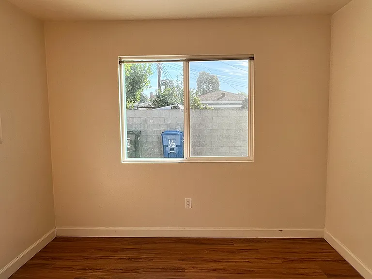 6827 San Luis St #1/2 — Photo 11