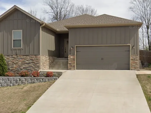 2616 N Justin Dr #B, Fayetteville, AR 72704