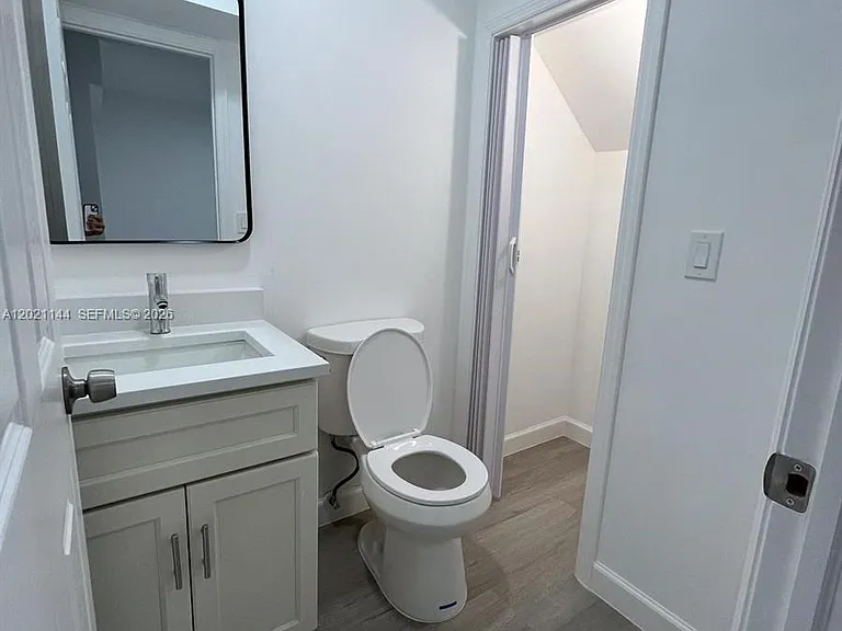 11461 NW 43rd St #A — Photo 13