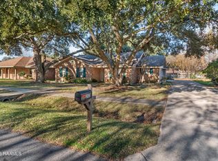203 Pontalba Dr, Lafayette, LA 70503