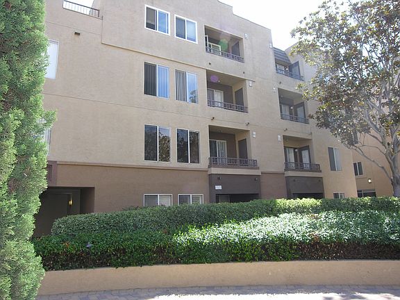 2nd image of 8889 Caminito Plaza Centro Unit 7227