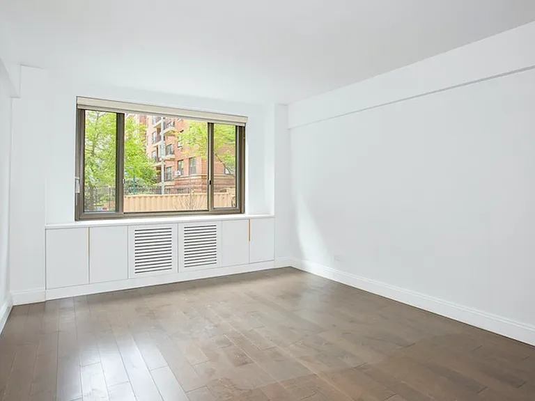 425 E 63rd St #W2E — Photo 5