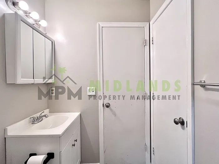 728 Bitternut Dr — Photo 24