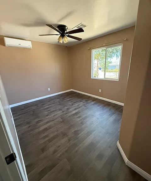 1037 Honeybell Ct — Photo 12