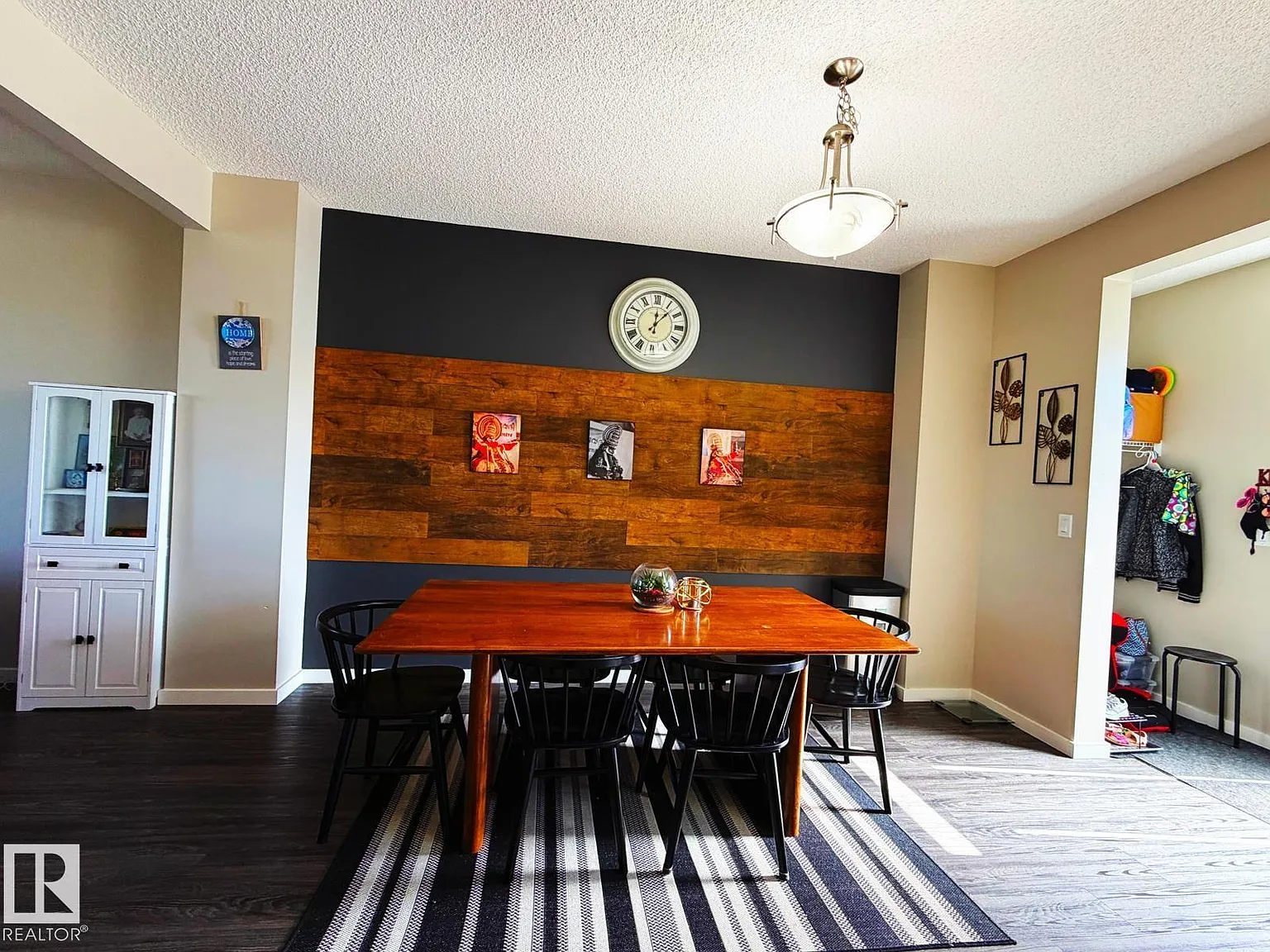 3 bed, 3.5 bath, 1330 sqft, $2,300 — Photo 4