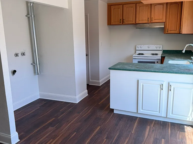 421 Don Seville Ct — Photo 2