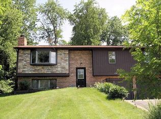 1702 Ridgewood Cir, Lawrenceburg, IN 47025