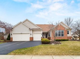1303 McDole Dr, Sugar Grove, IL 60554