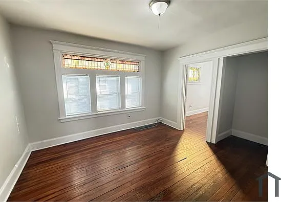 111 Smith St #1