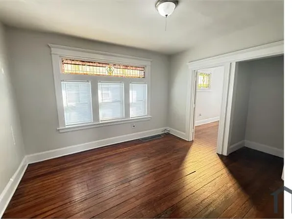 111 Smith St, Bridgeport, CT