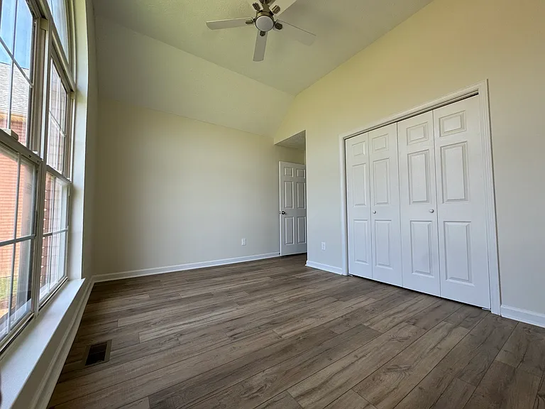 110 Koleberg Trl — Photo 16