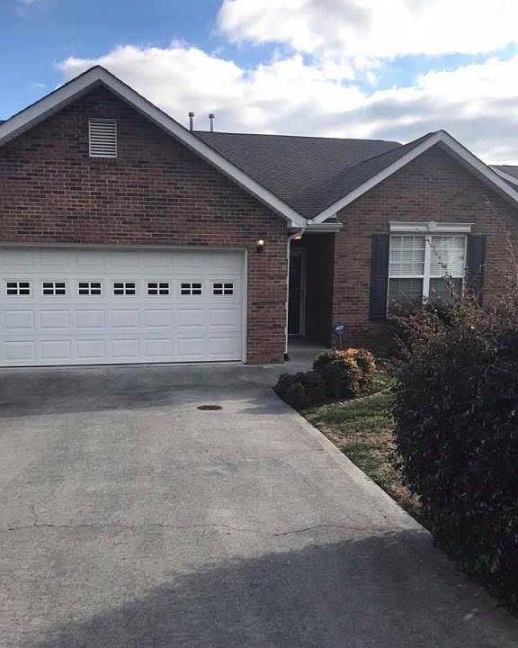 1st image of 3236 Misty Hill Way