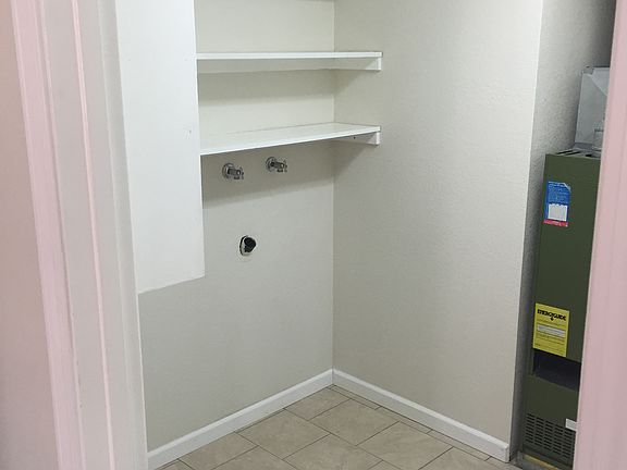 5th image of 2283 Woodcrest Ln