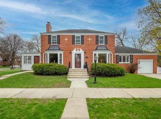 1502 S Fairview Ave, Park Ridge, IL 60068