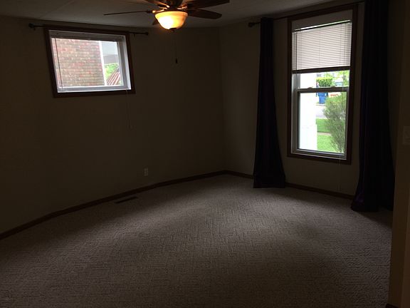 Living Room w/windows