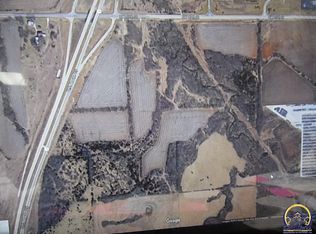 1935 SW 57th St, Topeka, KS 66609