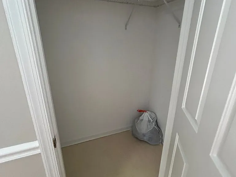 85 Alexis Dr — Photo 5