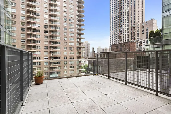 Rented by Vornado Realty Trust | media 30