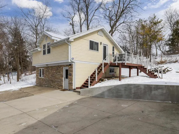 301 Water St, Cambridge, WI 53523