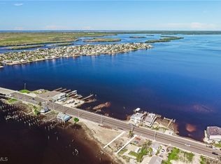 4225-4227 Pine Island Rd NW, Cape Coral, FL 33993