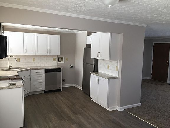 3rd image of 6629 Penick Dr