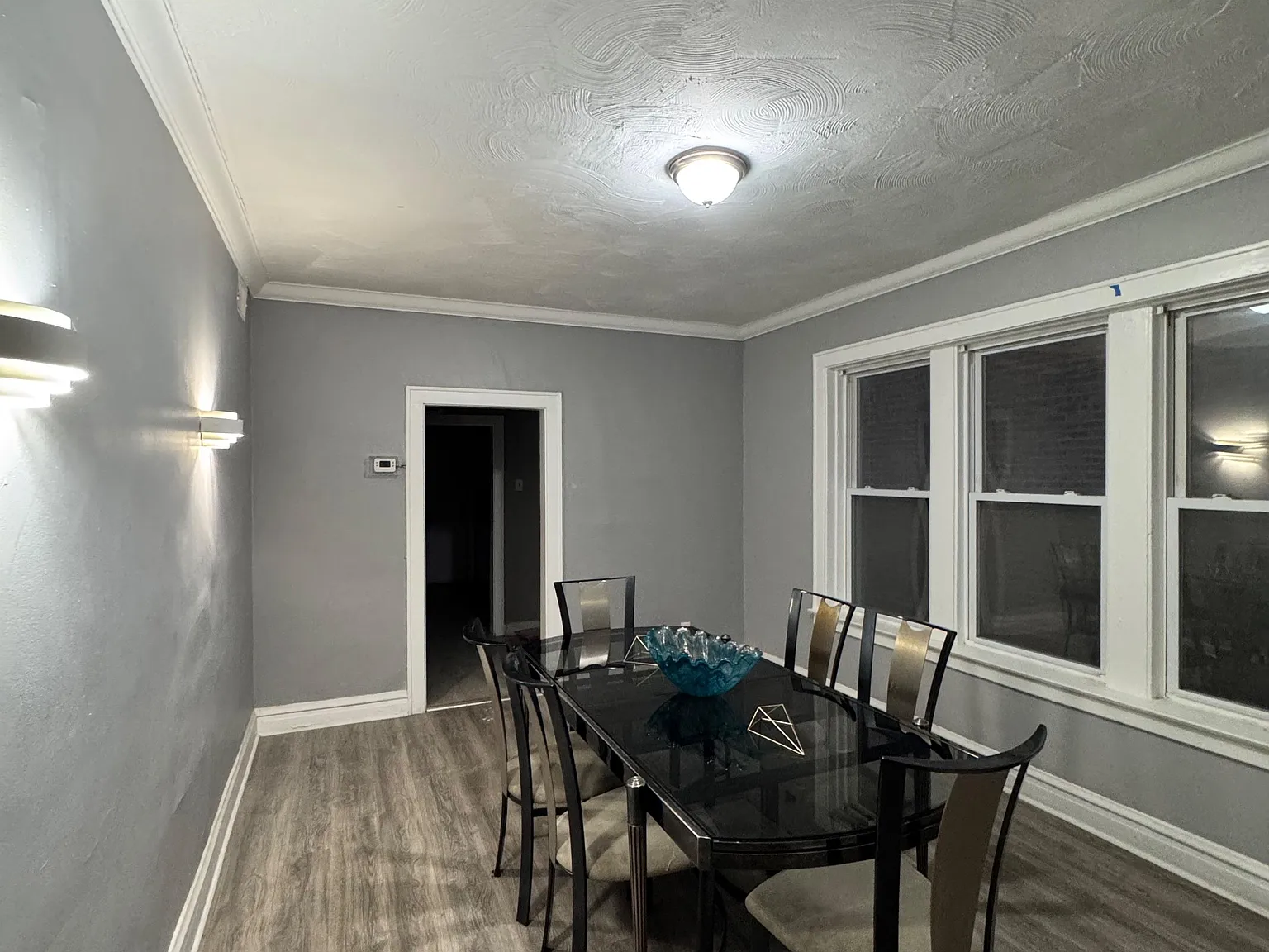 2 bed, 1.0 bath, 1200 sqft, $897 — Photo 3
