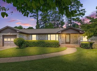 1515 Nicklaus Dr, Fayetteville, NC 28303