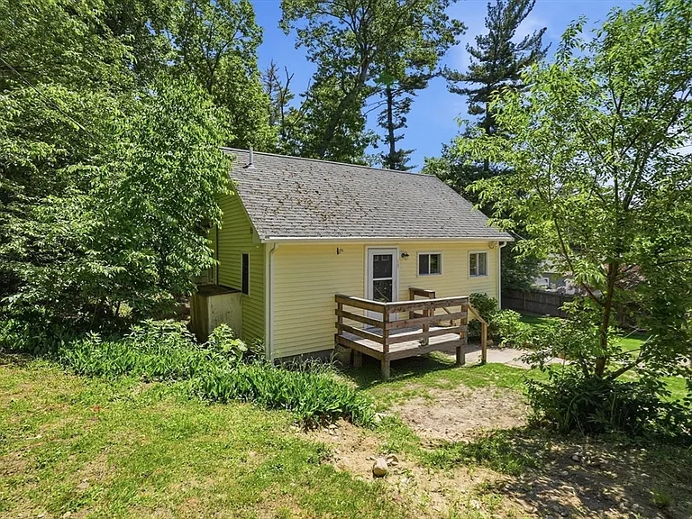 10 Fir Rd — Photo 31